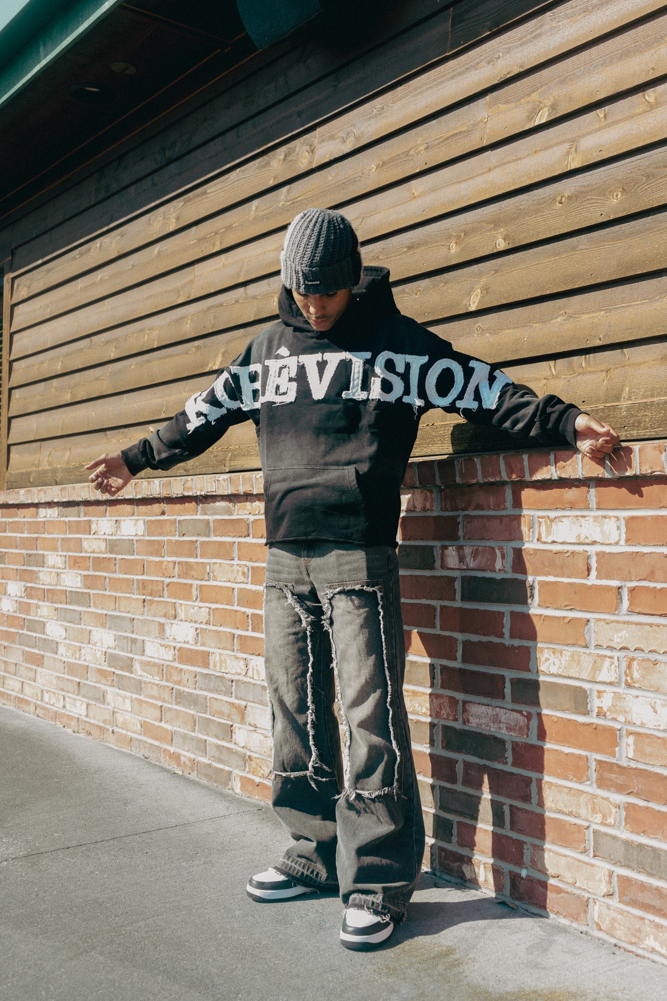 BLACK OVERSIZED HOODIE