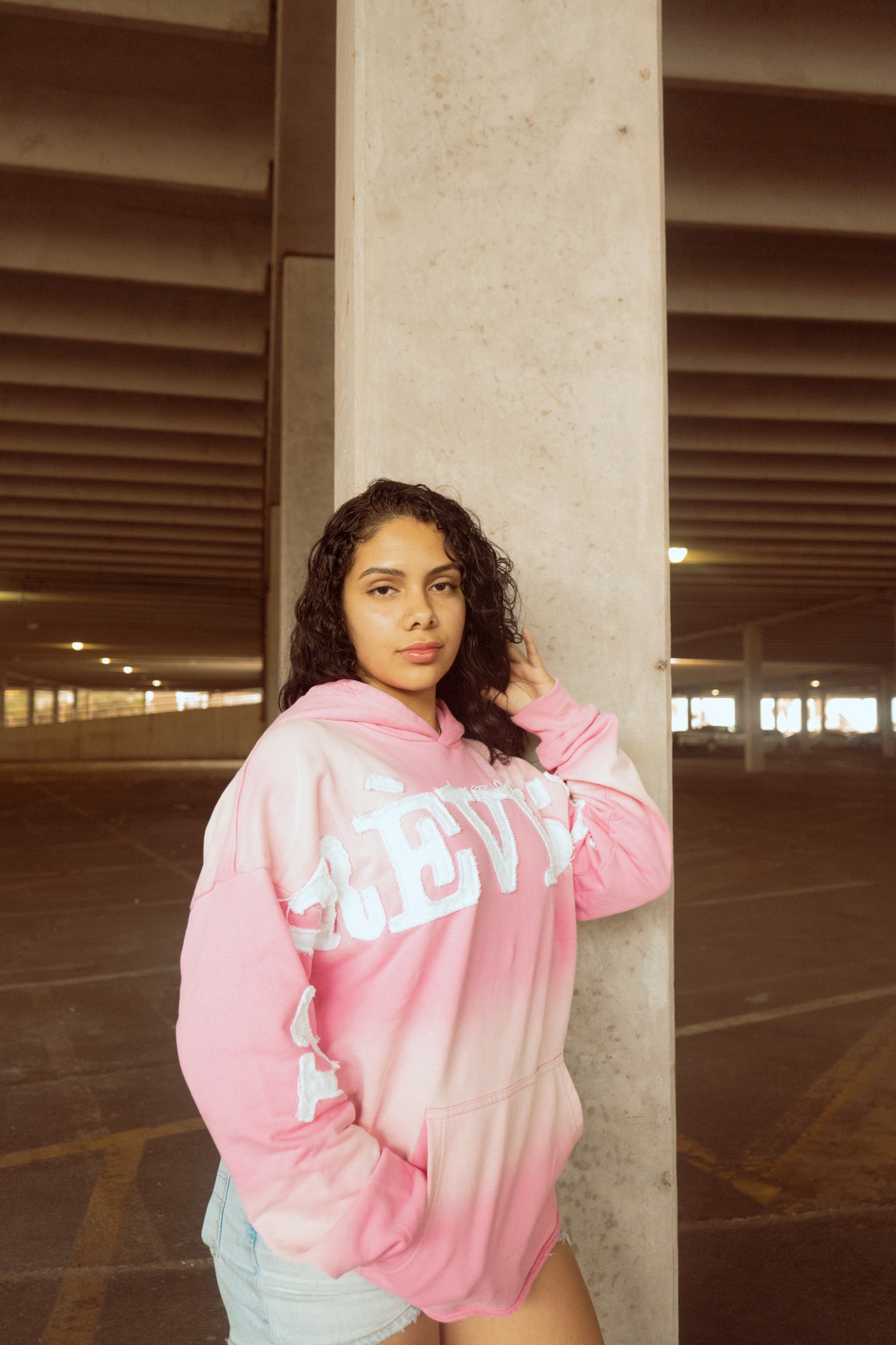 PINK OVERSIZED HOODIE